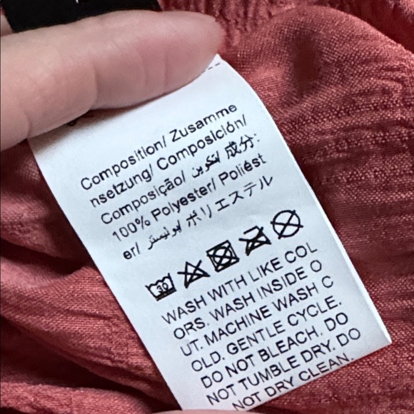 SHEIN burnt orange cut out back ruffle cap sleeve blouse size large - Picture 14 of 14